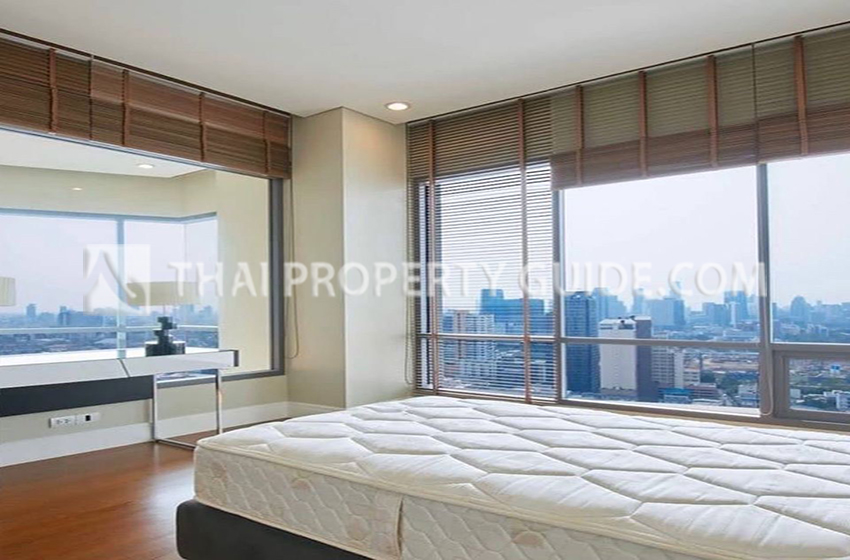 Condominium in Sukhumvit : Bright Sukhumvit 24 