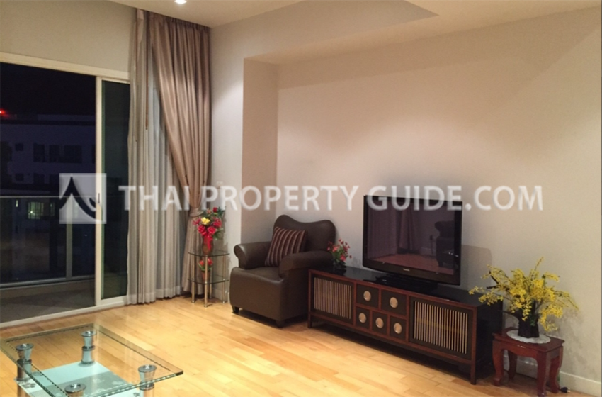 Condominium in Sukhumvit : Millennium Residence 