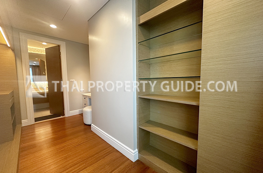 Condominium in Sukhumvit : Bright Sukhumvit 24 