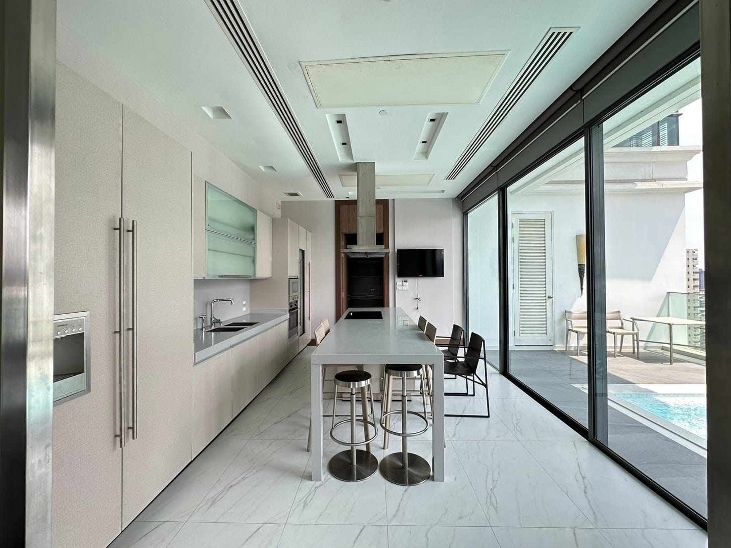 Condominium in Sukhumvit : Le Raffine 39 