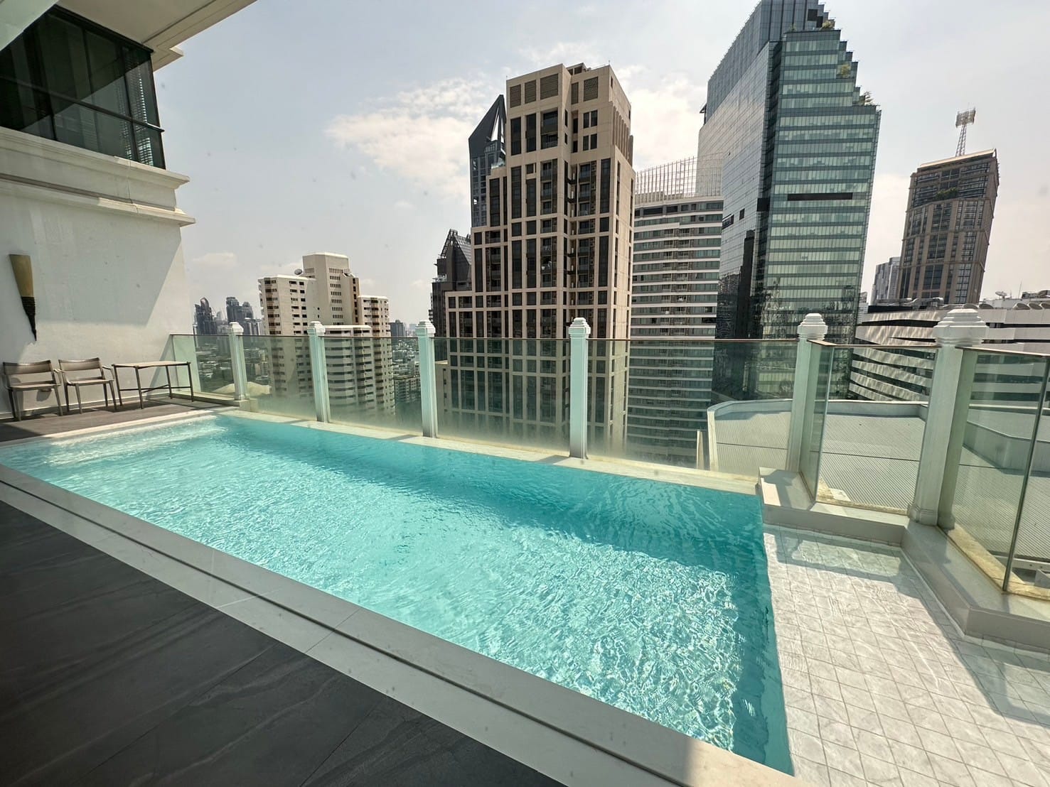 Condominium in Sukhumvit : Le Raffine 39 