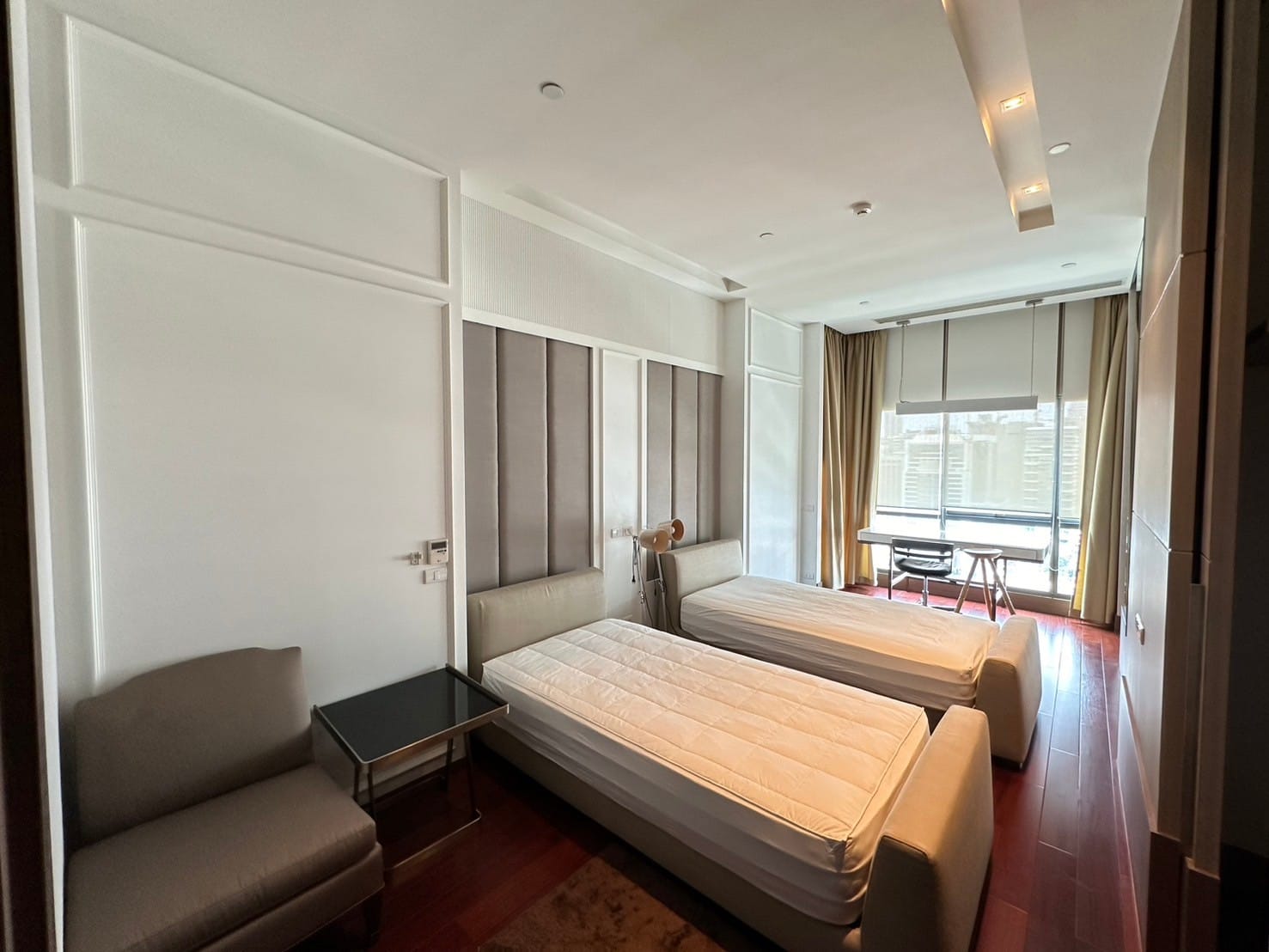 Condominium in Sukhumvit : Le Raffine 39 