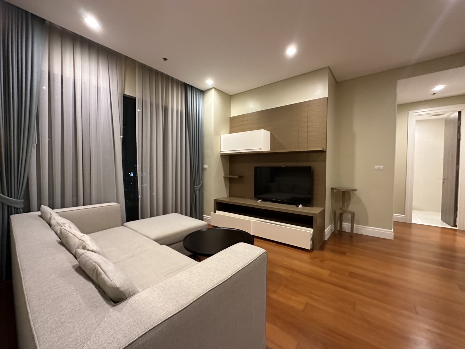 Condominium in Sukhumvit : Bright Sukhumvit 24 