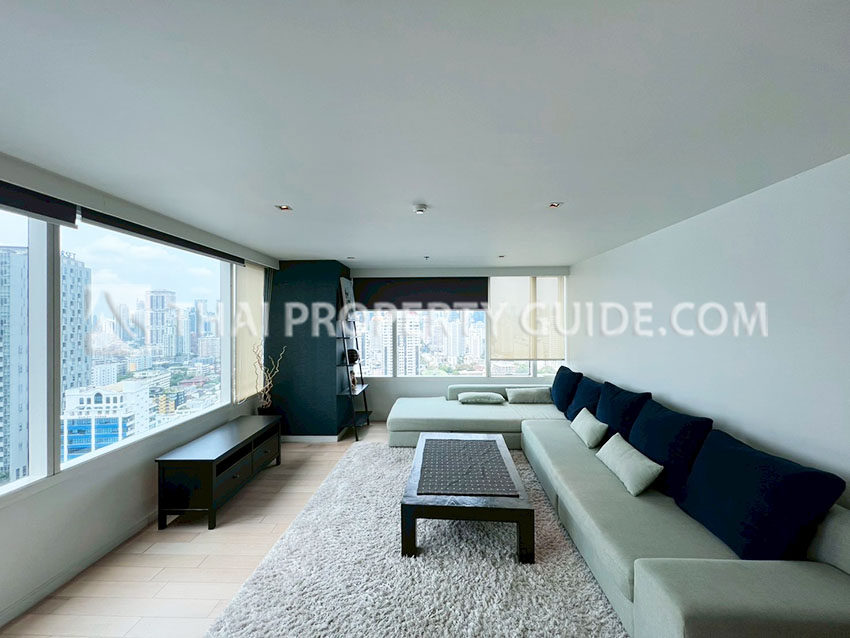 House with Shared Pool for rent in Bangnatrad