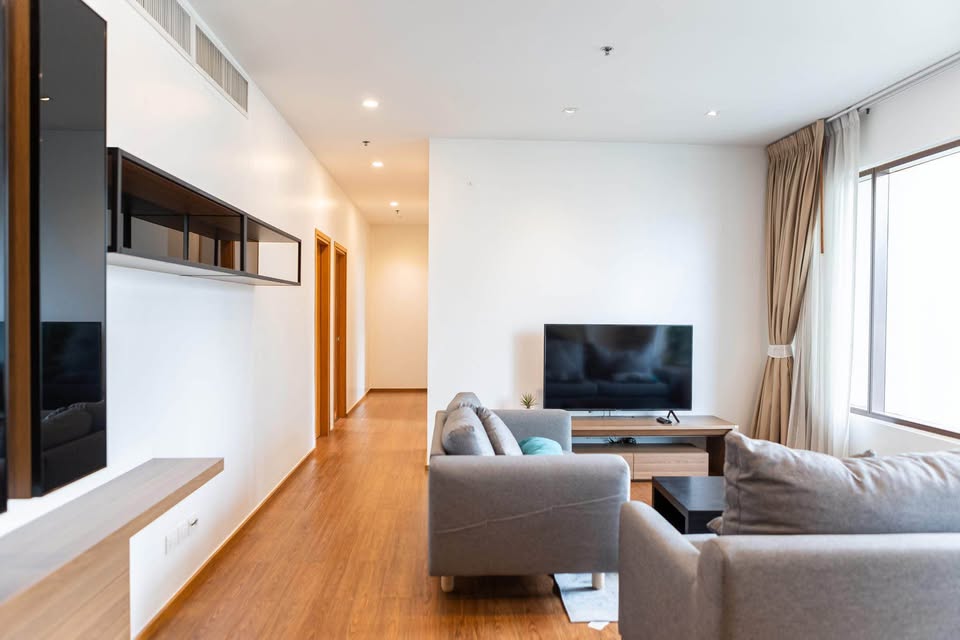 House with Shared Pool for rent in Bangnatrad