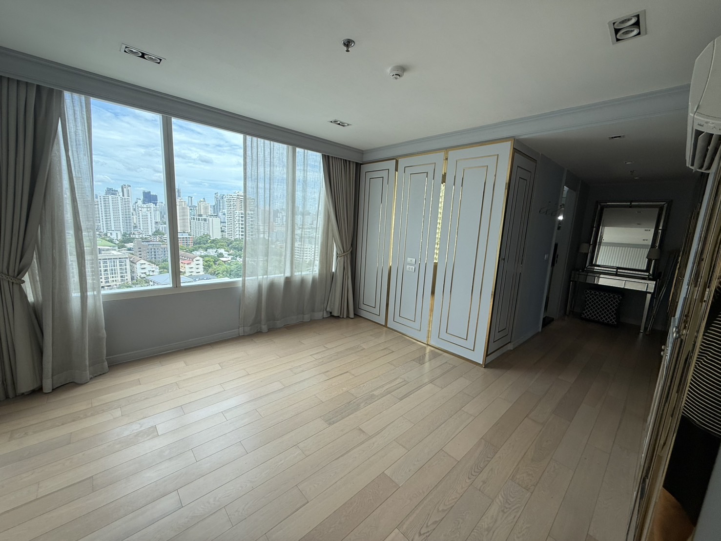Condominium in Sukhumvit : The Eight Thonglor Residence 