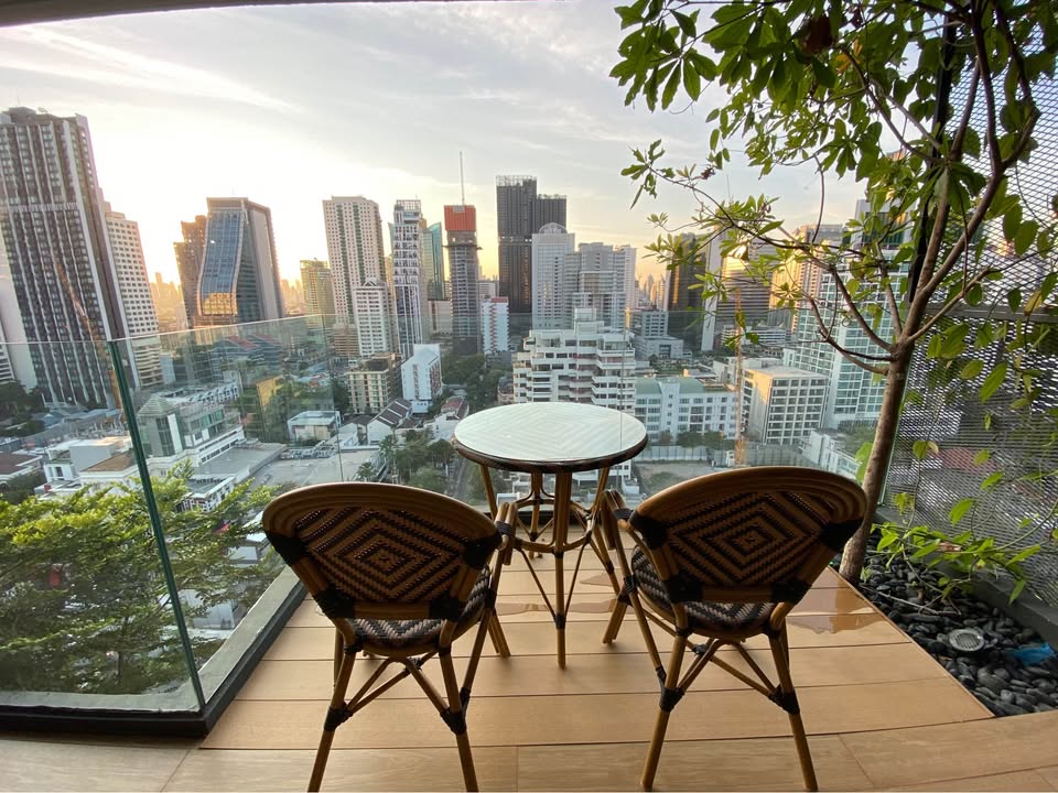 Condominium in Sukhumvit : Siamese Exclusive 31 