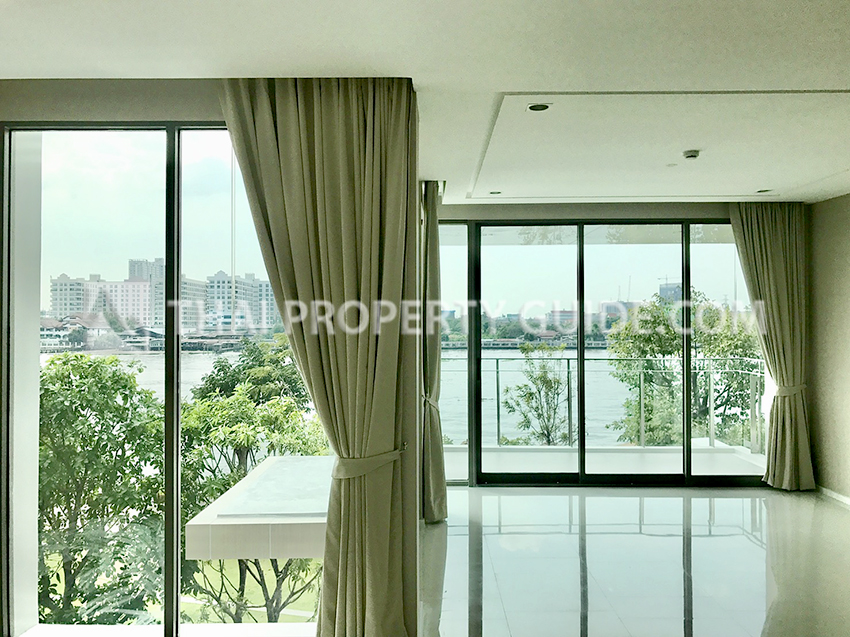 Condominium in Near United Nations 