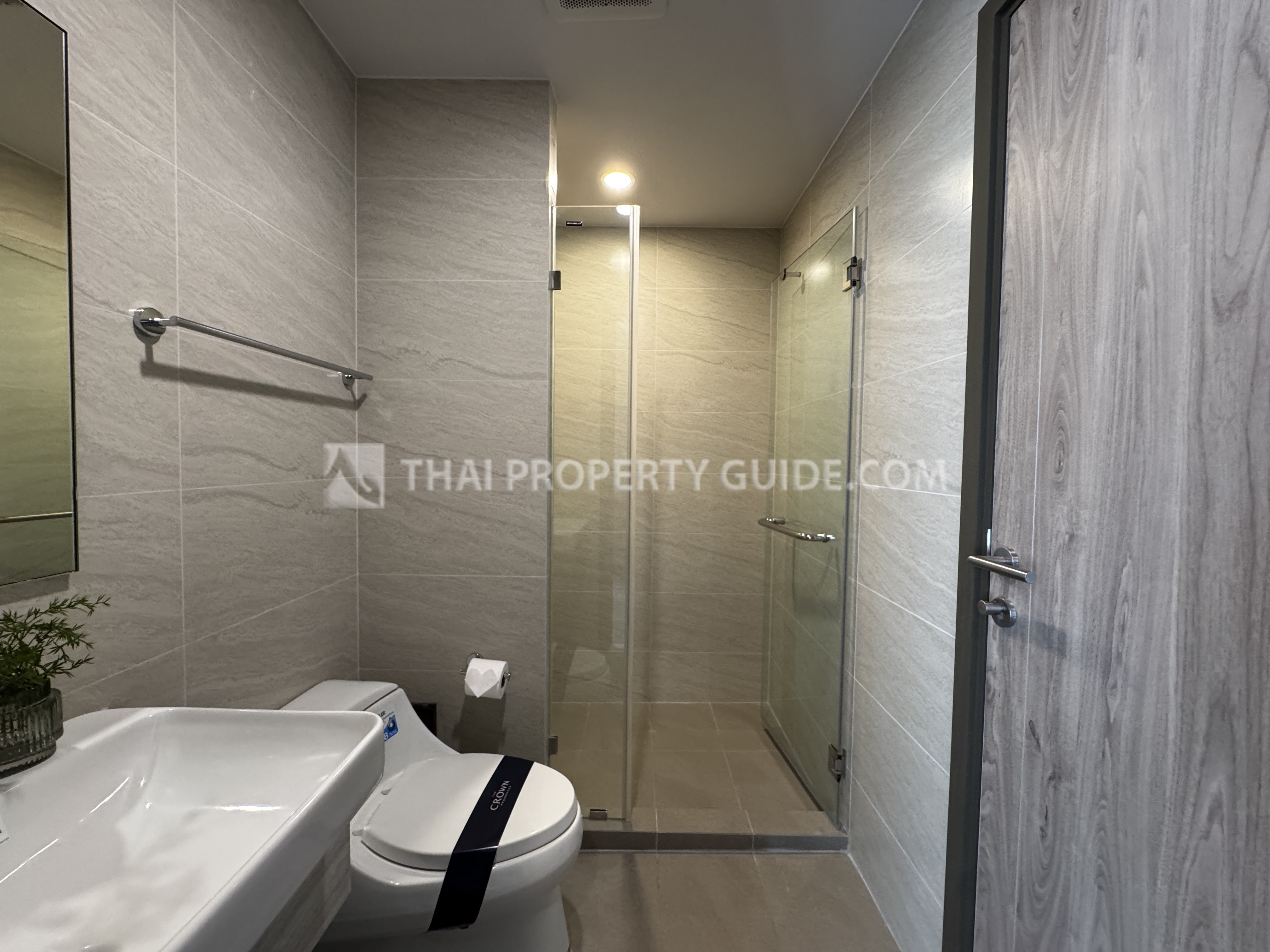 Condo For Sale in Rama 4 