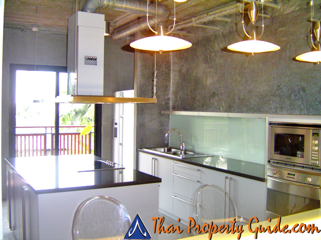 Condo For Sale in Sathorn 