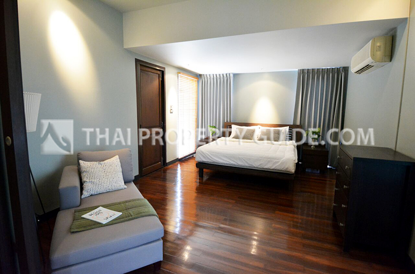 House in Chaengwattana (near Nichada Thani) 