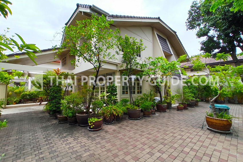 House for rent in Phaholyothin
