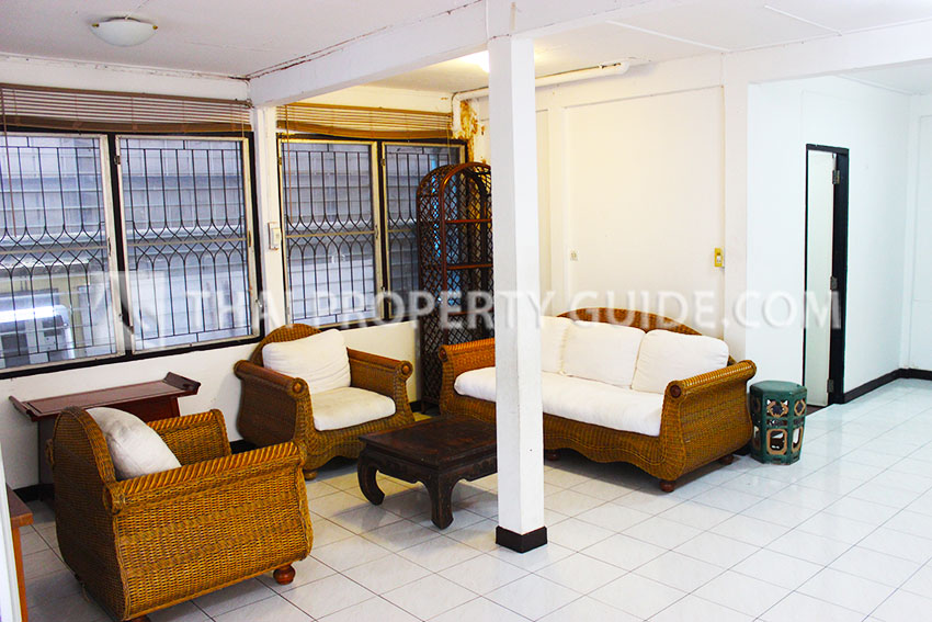 House in Phaholyothin 