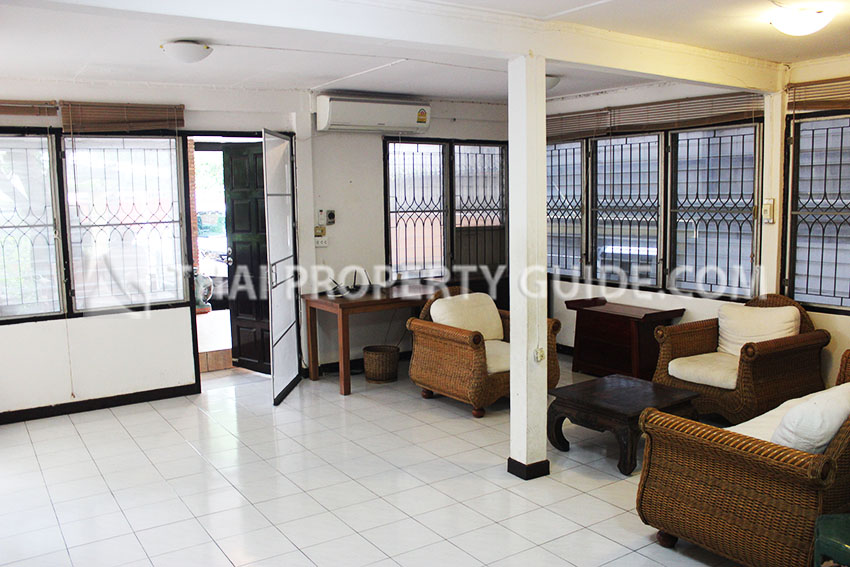 House in Phaholyothin 