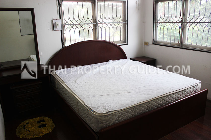 House in Phaholyothin 