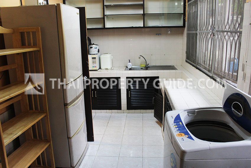 House in Phaholyothin 