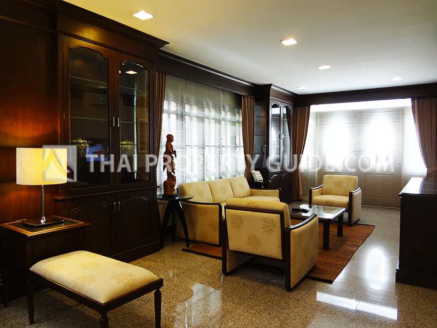 House in Phaholyothin 