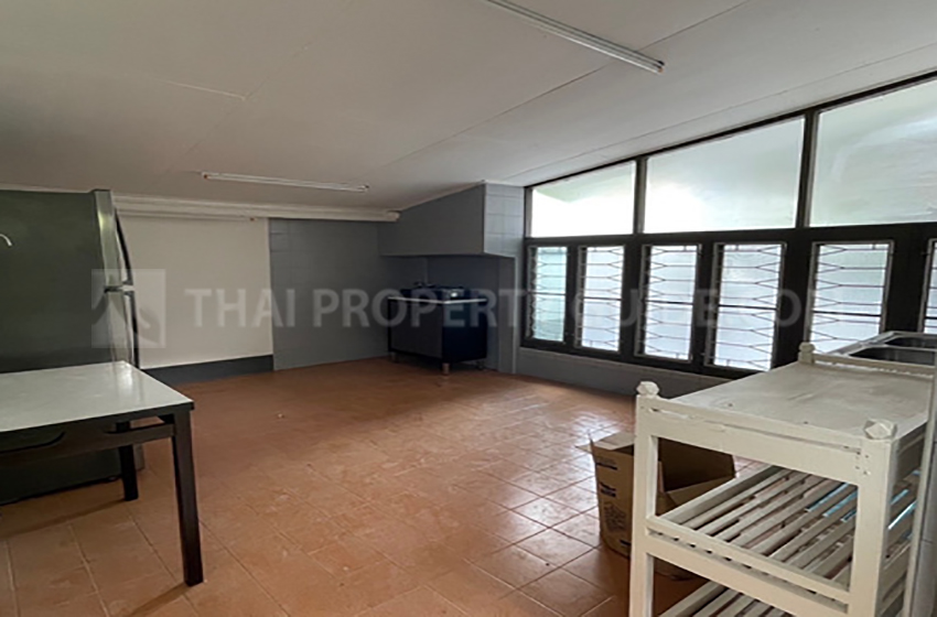 House in Phaholyothin 