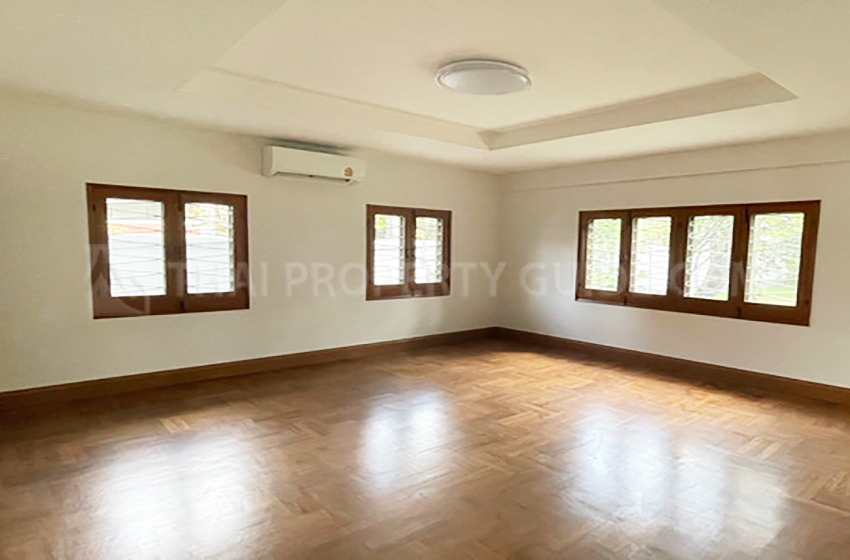 House in Phaholyothin 