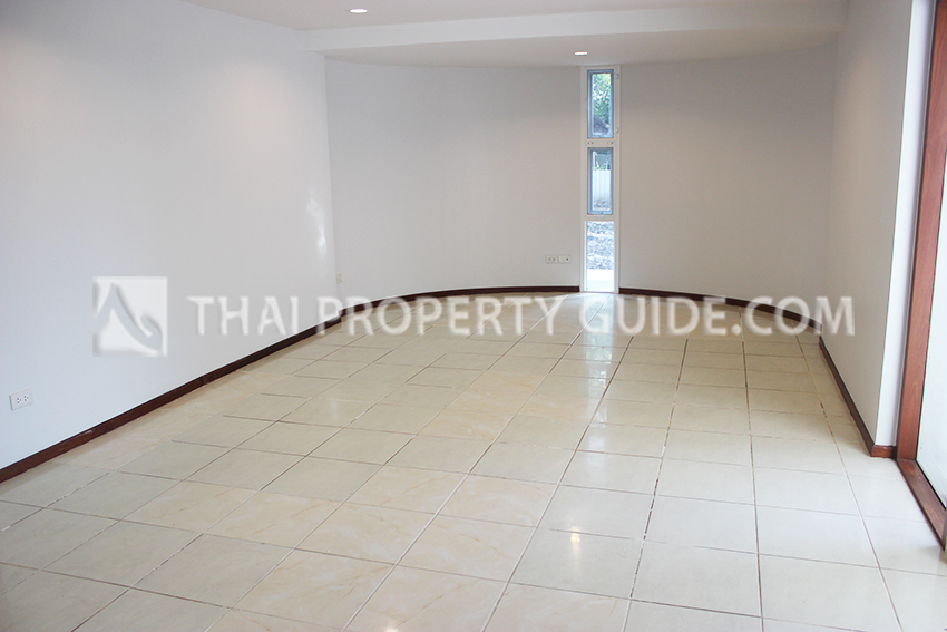 House in Rama 9 