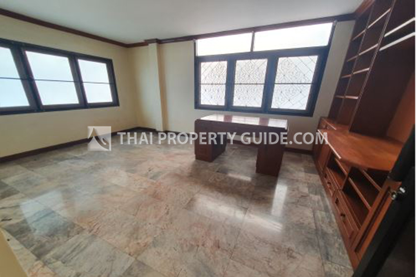 House in Sathorn 