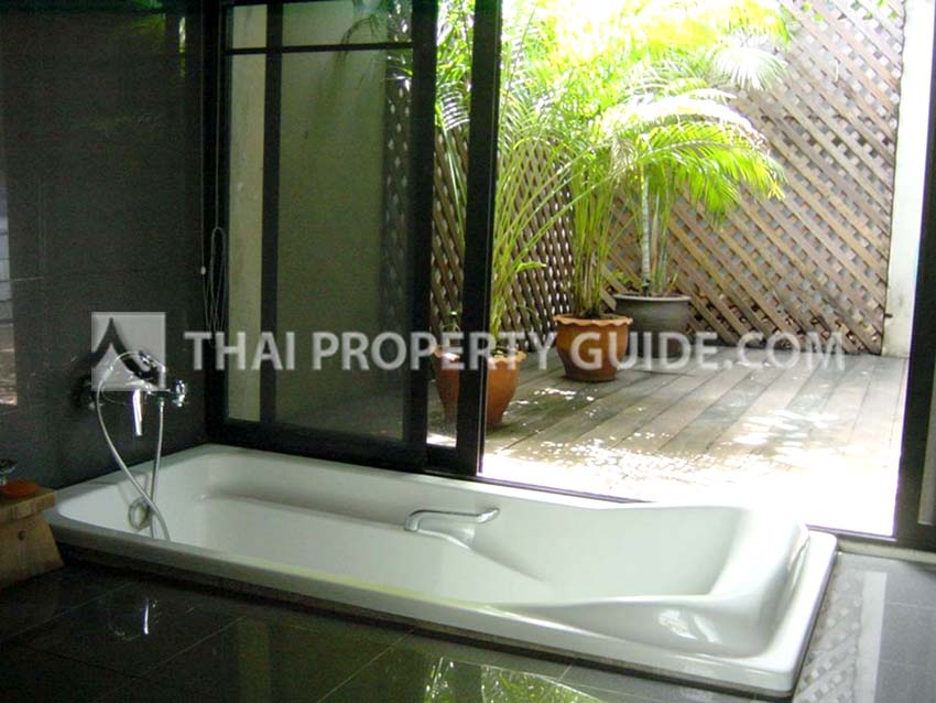 House in Sathorn 