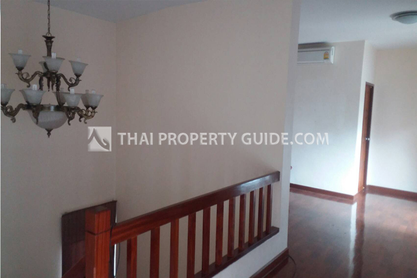 House in Srinakarin 