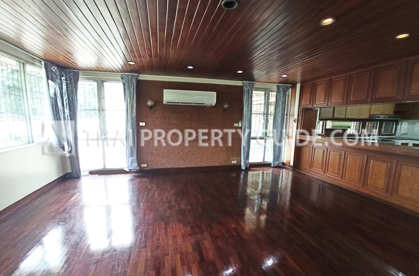 House in Sukhumvit 