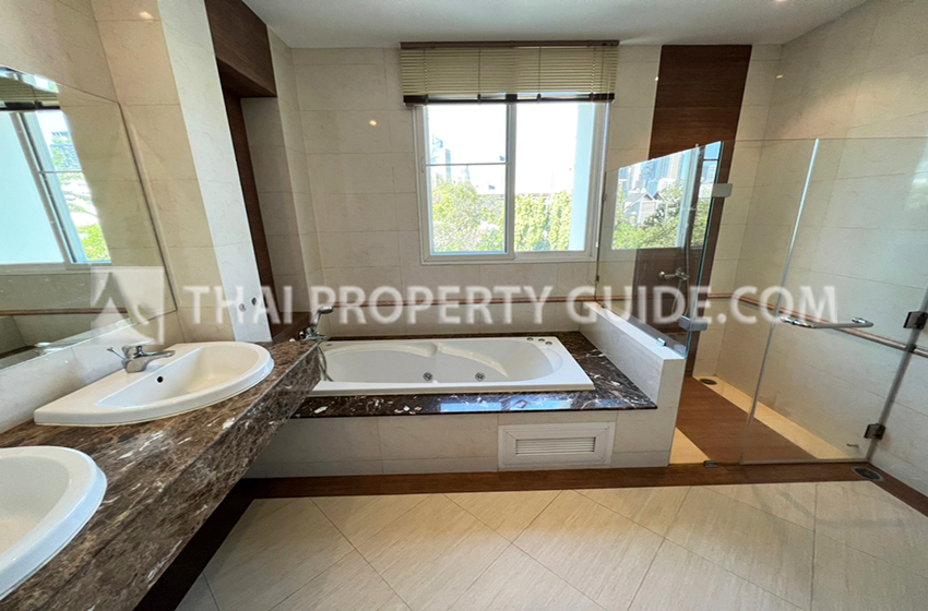 House in Sukhumvit 