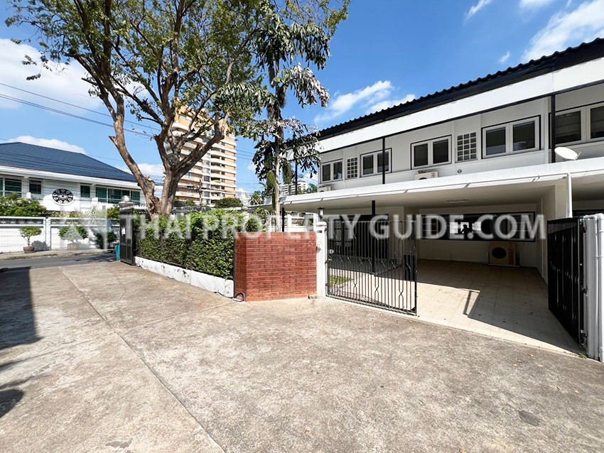 House for rent in Sukhumvit (near NIST International School)