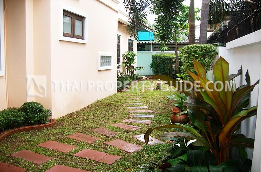 House in Sukhumvit 