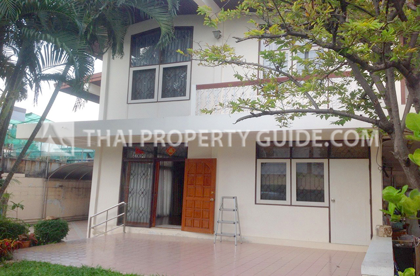 House for rent in Sukhumvit (near NIST International School)