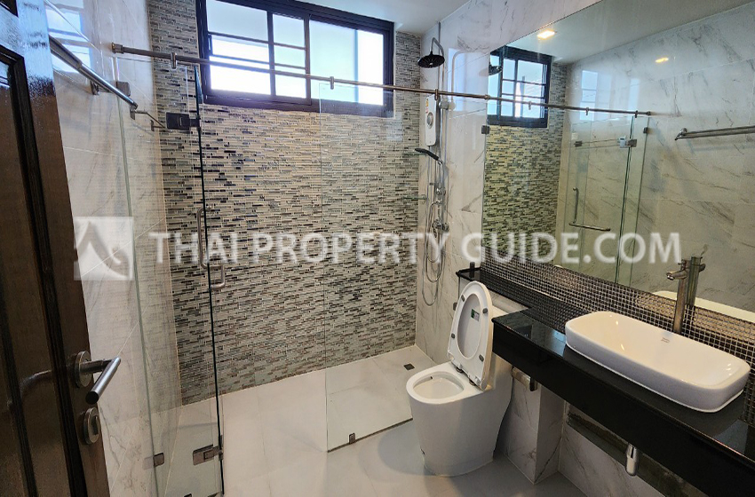 House in Sukhumvit 