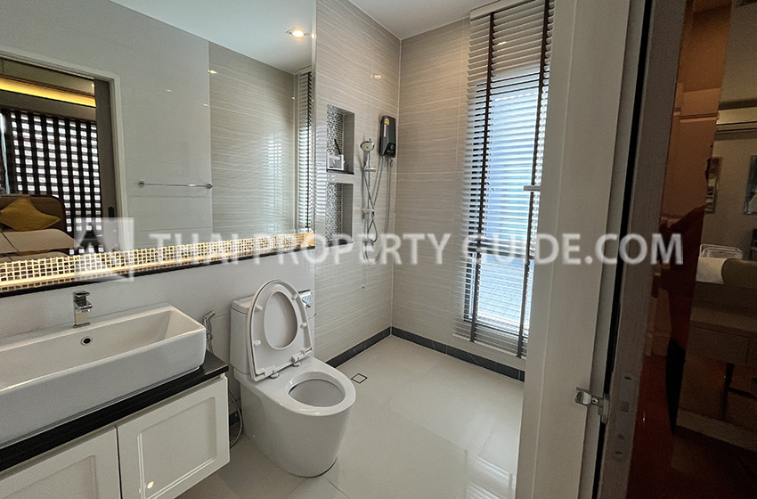 House with Private Pool in Bangnatrad 