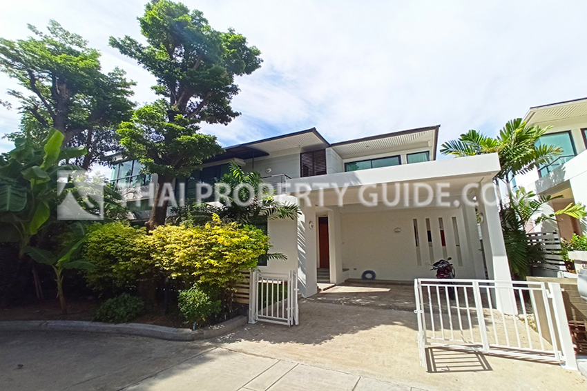House with Private Pool in Chaengwattana (near Nichada Thani)