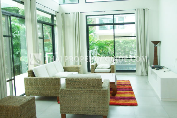 House with Private Pool in Chaengwattana (near Nichada Thani) 