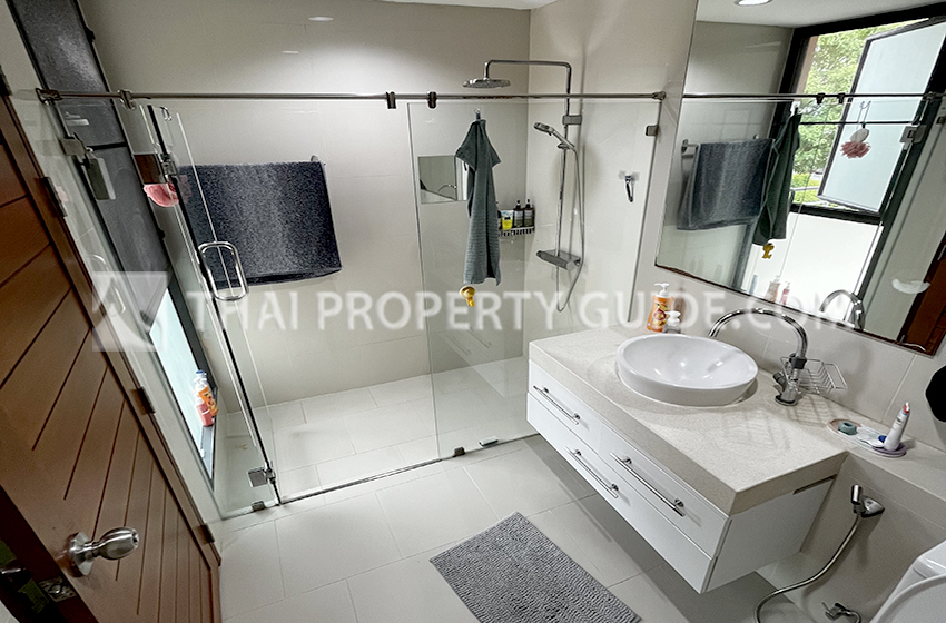 House with Private Pool in Chaengwattana (near Nichada Thani) 