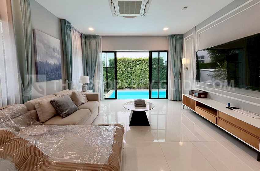 House with Private Pool in Krung Thep Kritha 