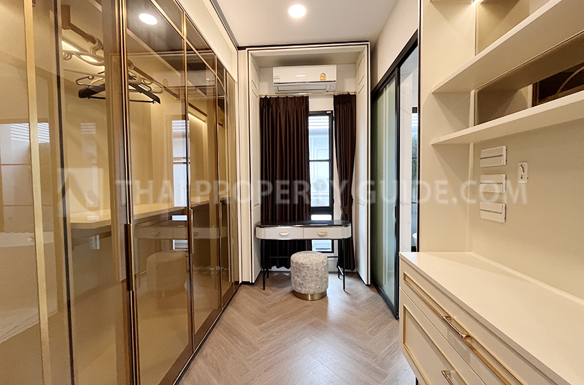 House with Private Pool in Krung Thep Kritha 
