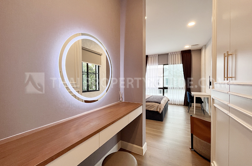 House with Private Pool in Krung Thep Kritha 