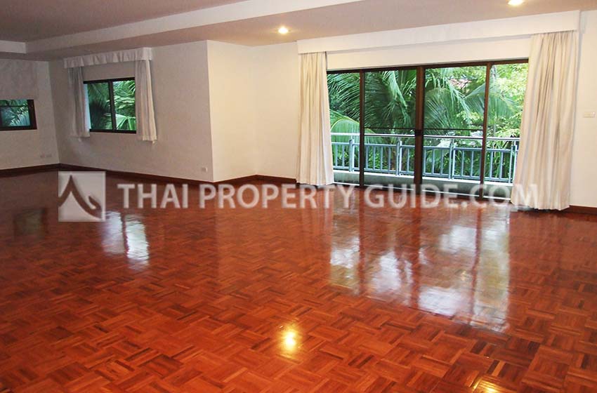 House with Private Pool in Nichada Thani 