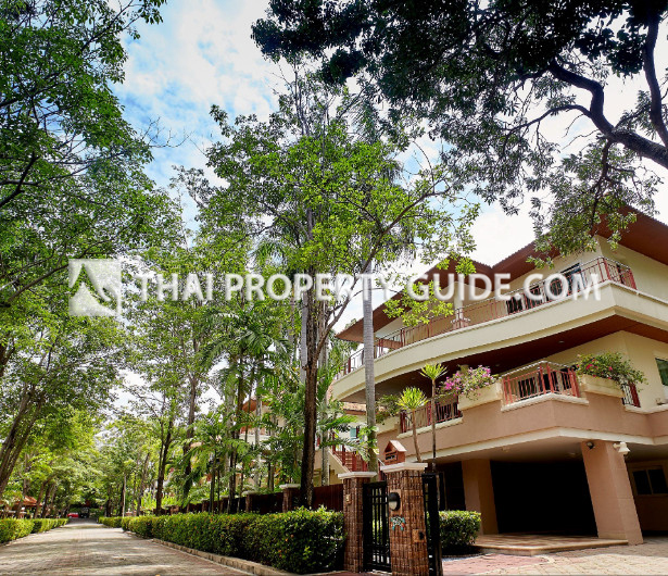 House with Private Pool for rent in Nichada Thani