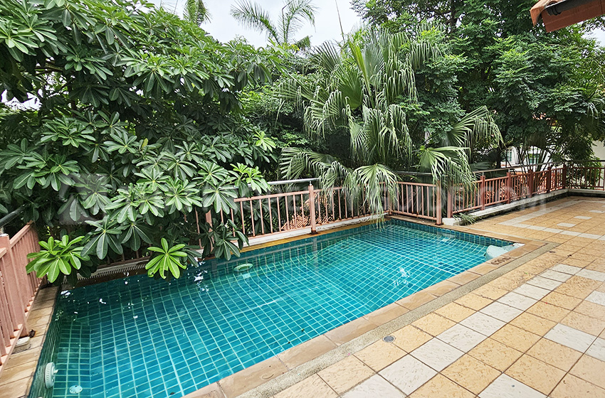 House with Private Pool in Nichada Thani 