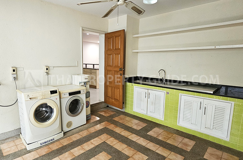 House with Private Pool in Nichada Thani 