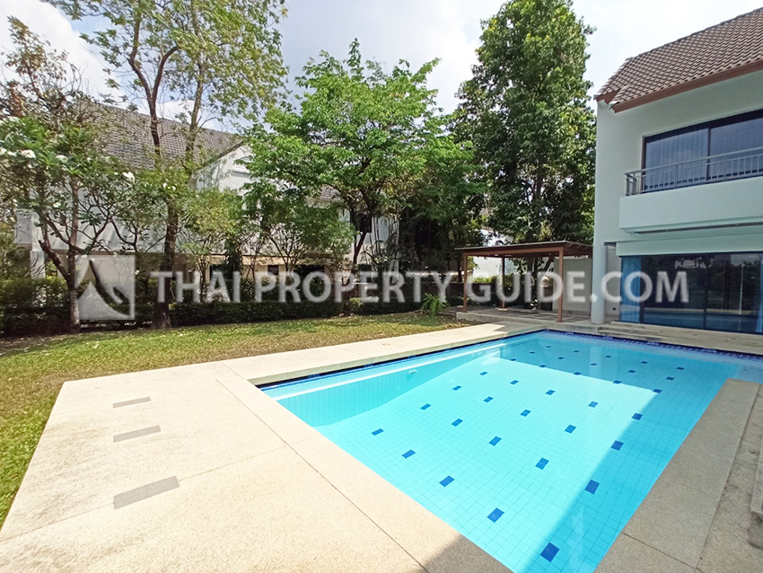 House with Private Pool in Nichada Thani 