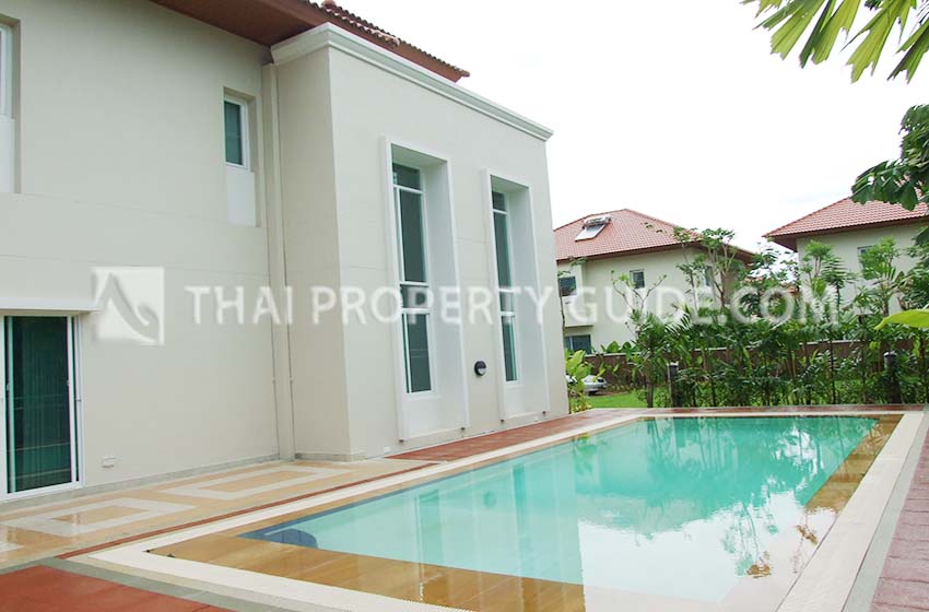 House with Private Pool for rent in Nichada Thani