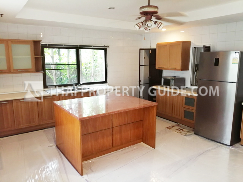 House with Private Pool in Nichada Thani 