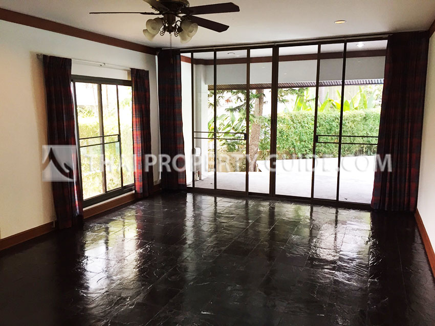 House with Private Pool in Nichada Thani 