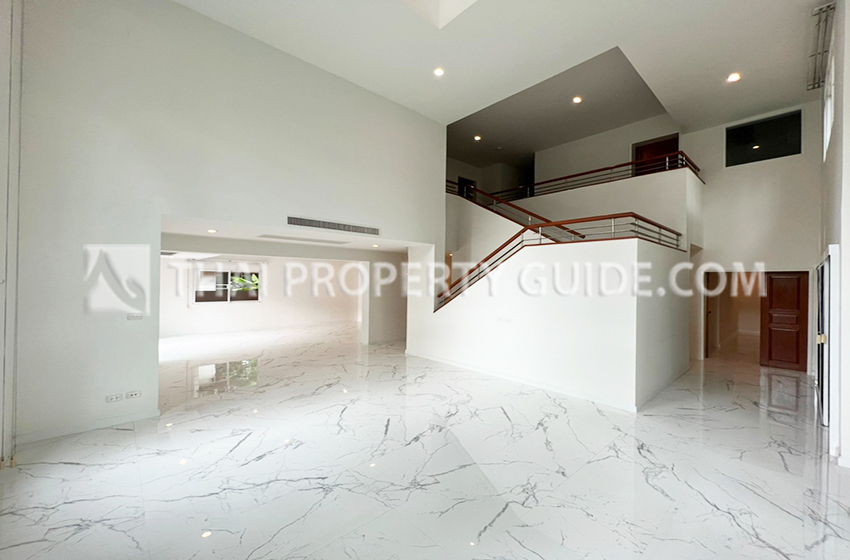 House with Private Pool in Nichada Thani 
