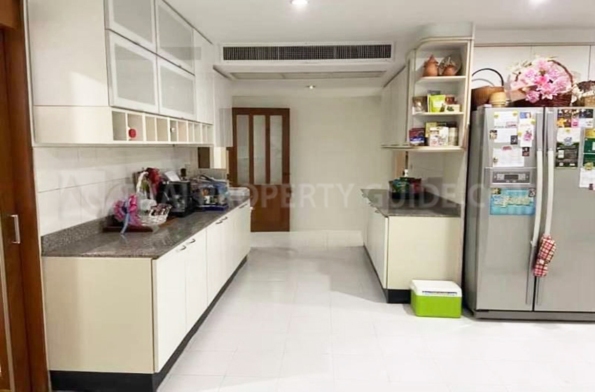House with Private Pool in Nichada Thani 